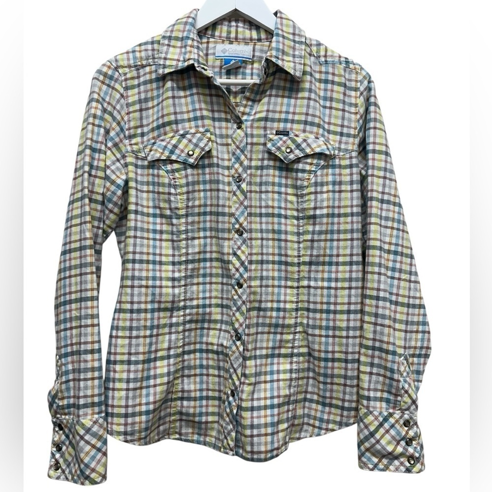 Columbia Women’s Multicolor Plaid Button Down Shirt Pearl Snap Buttons